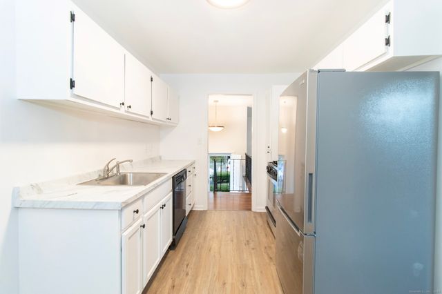 14 Windward Road, Norwalk, CT 06854