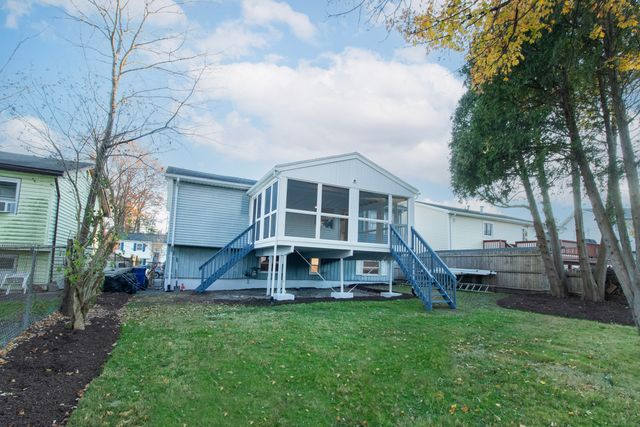 14 Windward Road, Norwalk, CT 06854