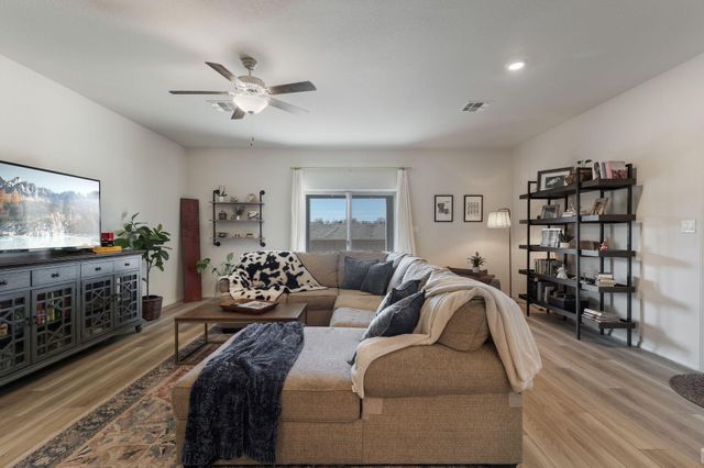 1616 Domino Drive SE, Albuquerque, NM 87123