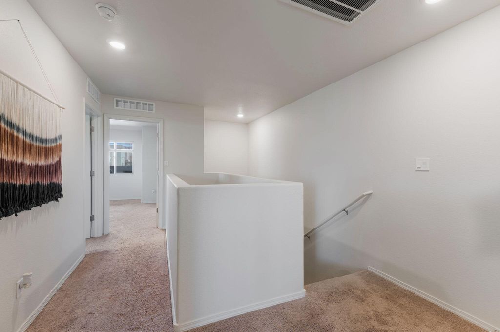 Image 17 of property listing at 1616 Domino Drive SE, Albuquerque, NM 87123