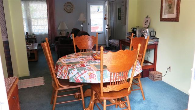 400 Parkwood Drive, Jonesville, MI 49250