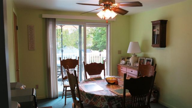 400 Parkwood Drive, Jonesville, MI 49250