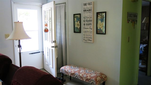 400 Parkwood Drive, Jonesville, MI 49250