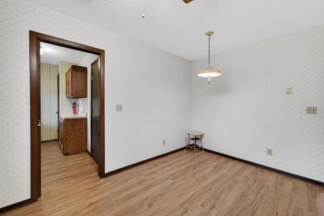 1302 E Garfield Street, Mount Horeb, WI 53572