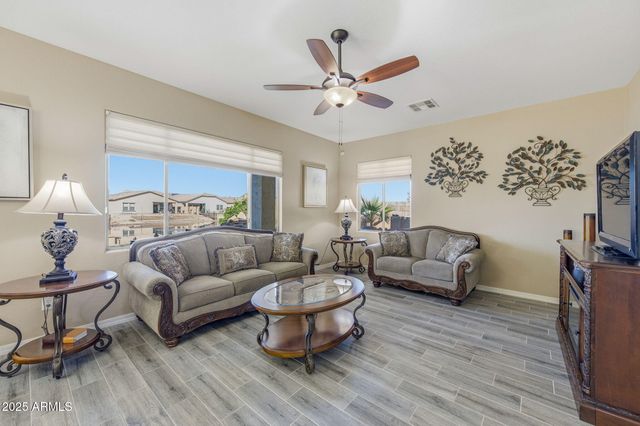 40558 W PARK HILL Drive, Maricopa, AZ 85138