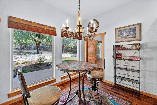 200 Cayuga Trail, Lake Kiowa, TX 76240