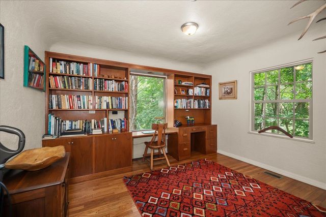2107 E 16th Ave, Spokane, WA 99203