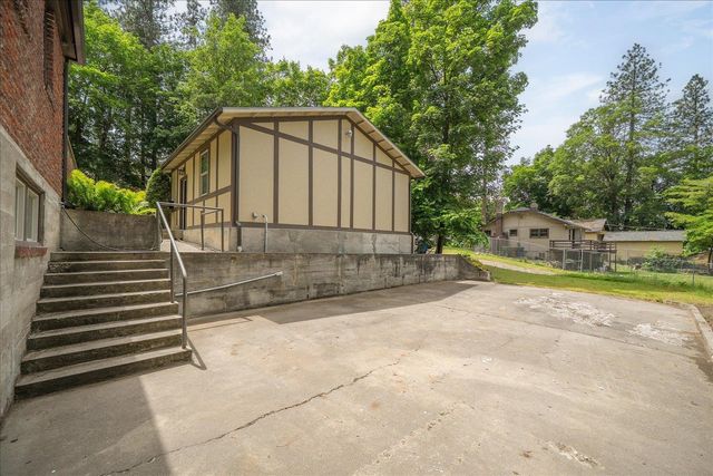 2107 E 16th Ave, Spokane, WA 99203