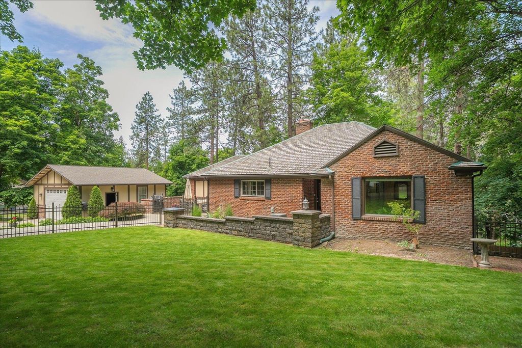2107 E 16th Ave, Spokane, WA 99203