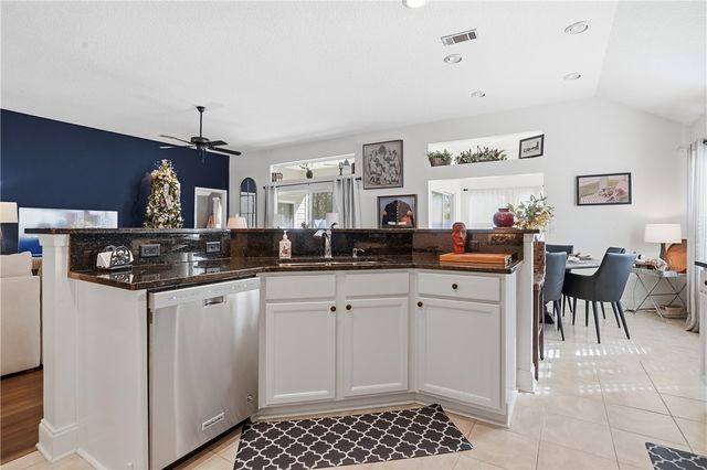 286 Long Way S, Brunswick, GA 31523