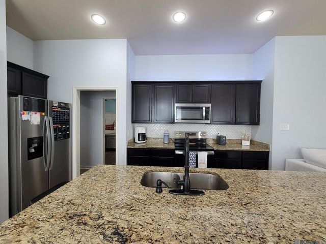 42455 Baystone Ave, Prairieville, LA 70769
