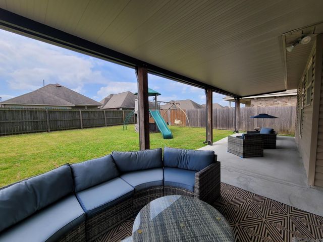 42455 Baystone Ave, Prairieville, LA 70769
