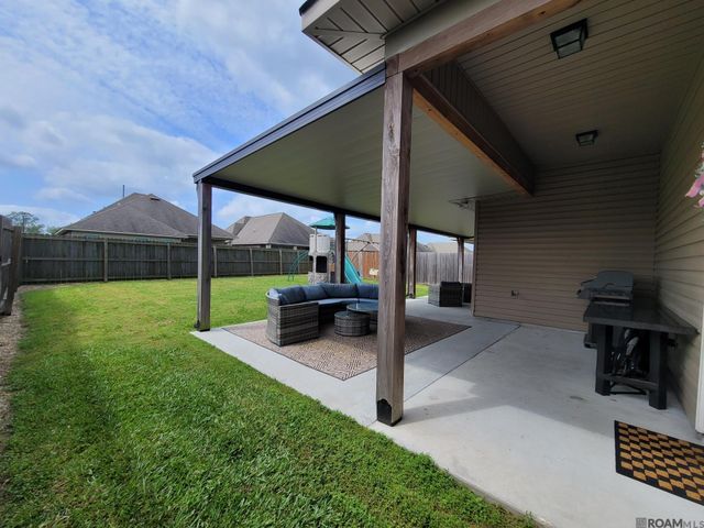 42455 Baystone Ave, Prairieville, LA 70769