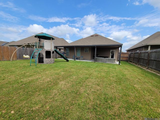 42455 Baystone Ave, Prairieville, LA 70769