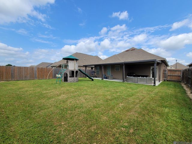 42455 Baystone Ave, Prairieville, LA 70769