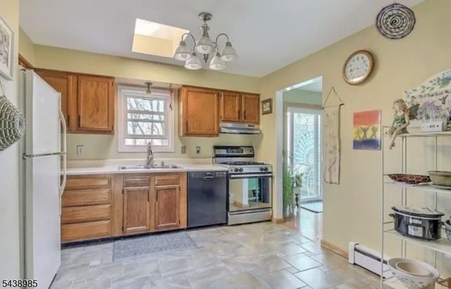 5 Grey Trl, Vernon Twp., NJ 07462