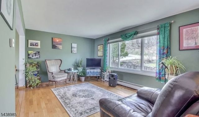 5 Grey Trl, Vernon Twp., NJ 07462