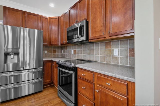147 Lamplighter Way, Spring Lake, NC 28390