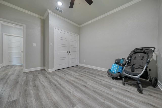 12121 Oak Grove Drive, Lindale, TX 75706
