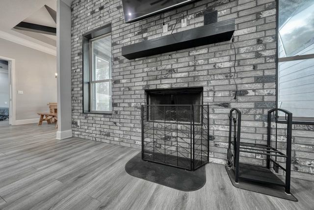 12121 Oak Grove Drive, Lindale, TX 75706