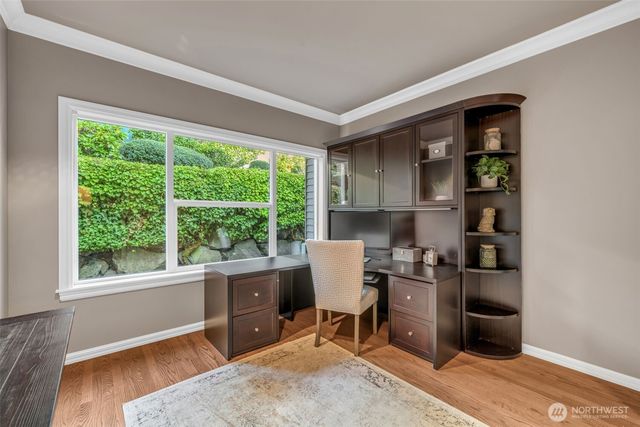 1260 108th Avenue NE, Bellevue, WA 98004