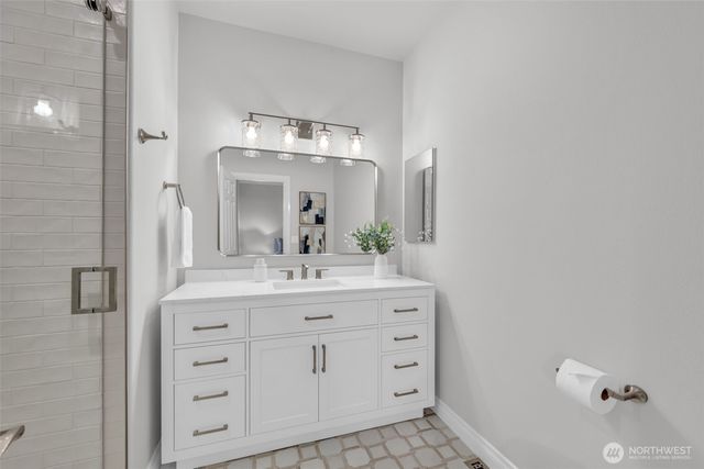 1260 108th Avenue NE, Bellevue, WA 98004