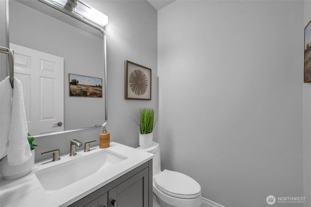 1260 108th Avenue NE, Bellevue, WA 98004
