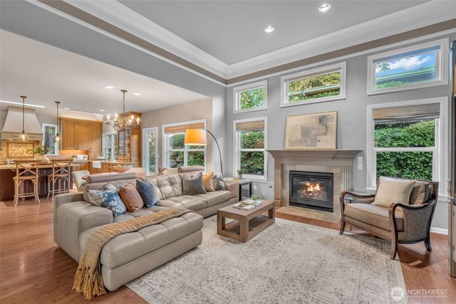 1260 108th Avenue NE, Bellevue, WA 98004