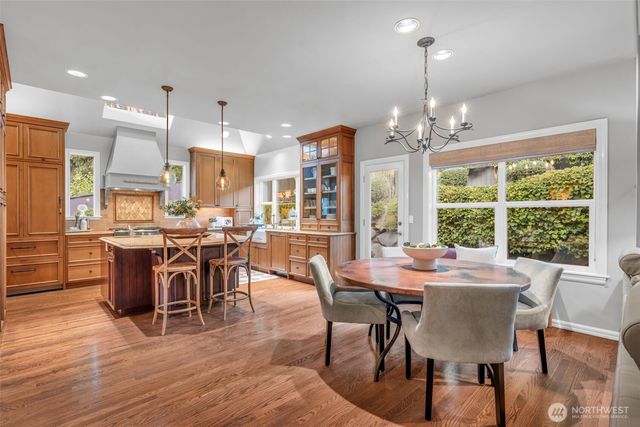 1260 108th Avenue NE, Bellevue, WA 98004
