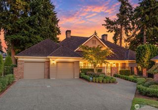 1260 108th Avenue NE, Bellevue, WA 98004
