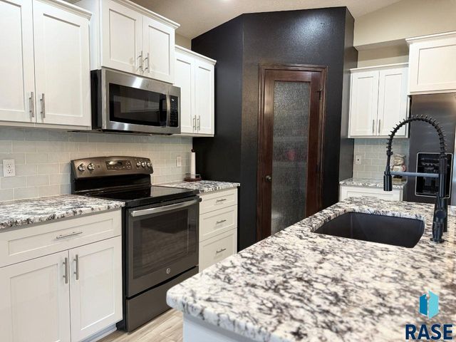 8209 W 51st St, Sioux Falls, SD 57106