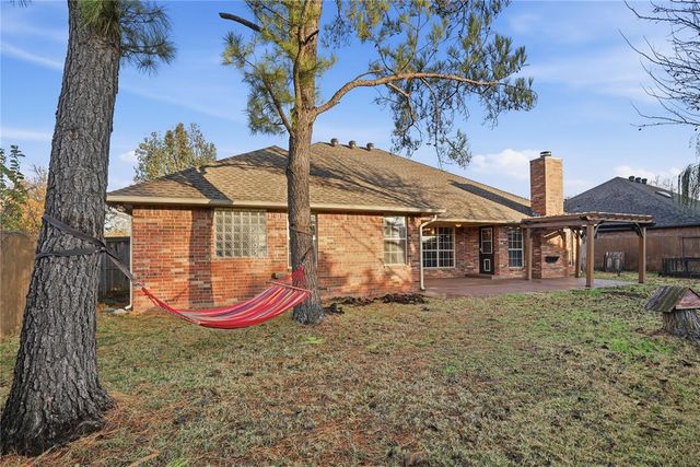 1809 Duckhawk Court, Edmond, OK 73003