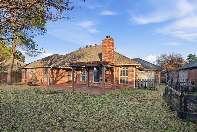 1809 Duckhawk Court, Edmond, OK 73003