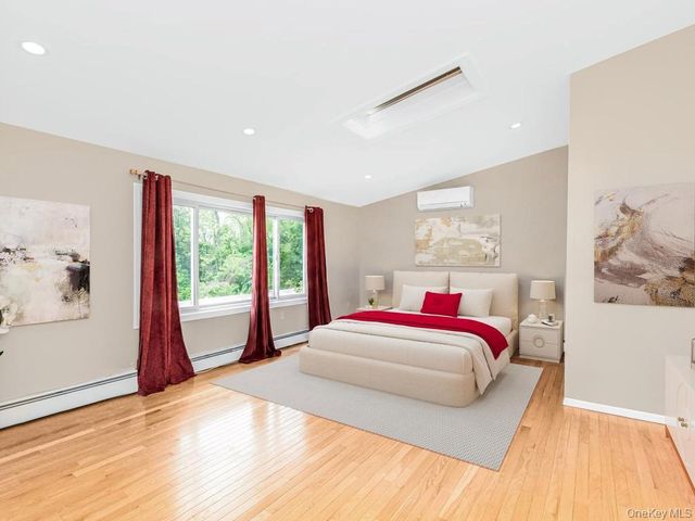 90 Remsen Circle, Yonkers, NY 10710