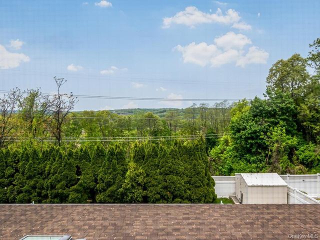 90 Remsen Circle, Yonkers, NY 10710