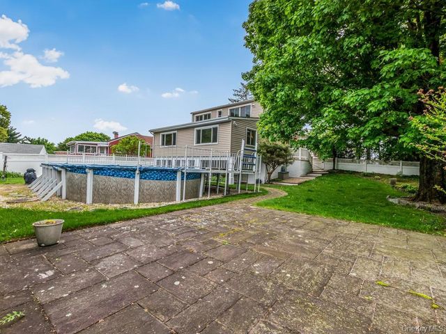 90 Remsen Circle, Yonkers, NY 10710