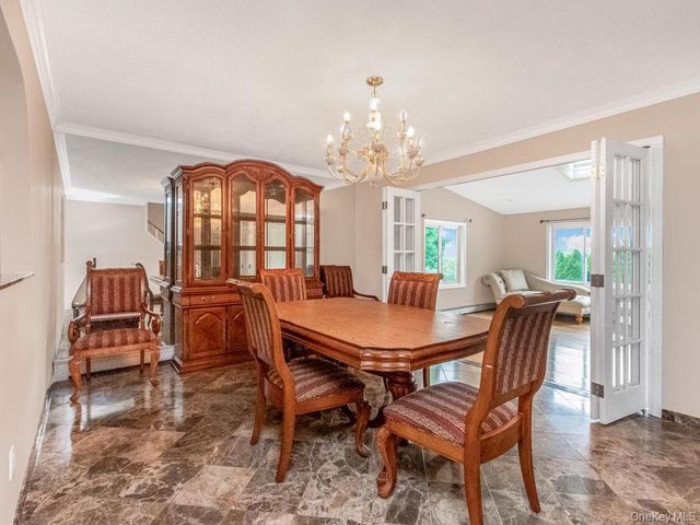 90 Remsen Circle, Yonkers, NY 10710