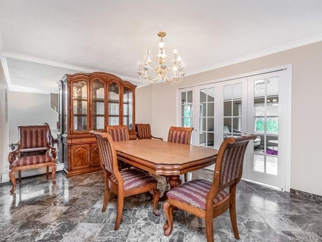 90 Remsen Circle, Yonkers, NY 10710