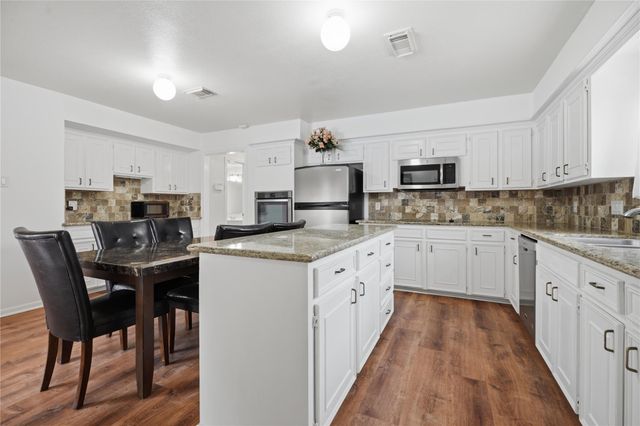 15319 Seahorse Drive, Houston, TX 77062