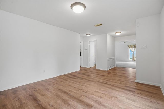 15319 Seahorse Drive, Houston, TX 77062