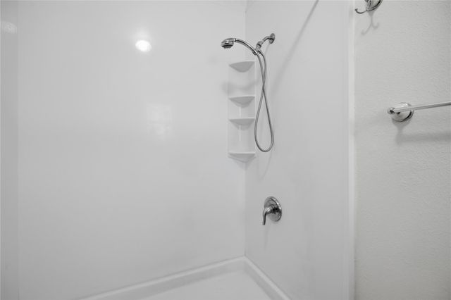 15319 Seahorse Drive, Houston, TX 77062