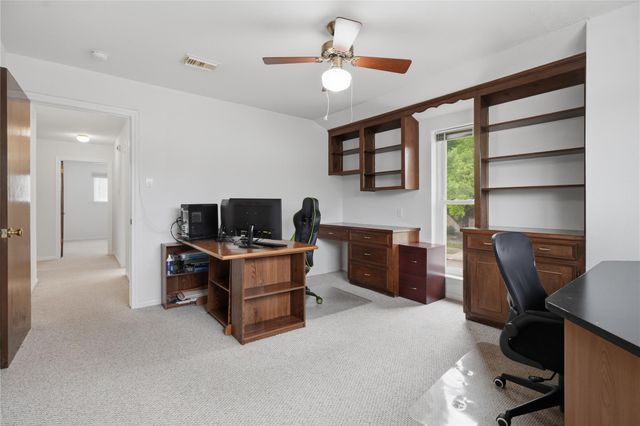 15319 Seahorse Drive, Houston, TX 77062