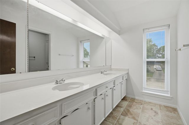 15319 Seahorse Drive, Houston, TX 77062