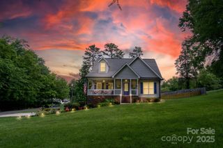 240 Hillcrest Drive, Harrisburg, NC 28075