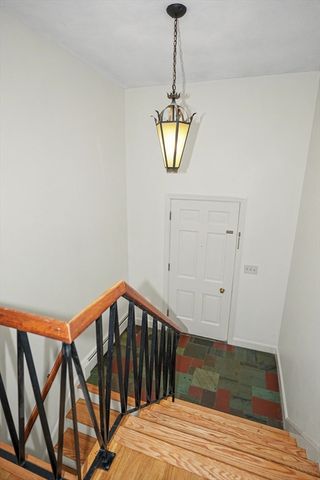 605 Chestnut St, Lynnfield, MA 01940