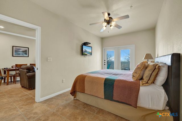 1247 Gruene Road 203, New Braunfels, TX 78130