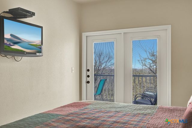 1247 Gruene Road 203, New Braunfels, TX 78130