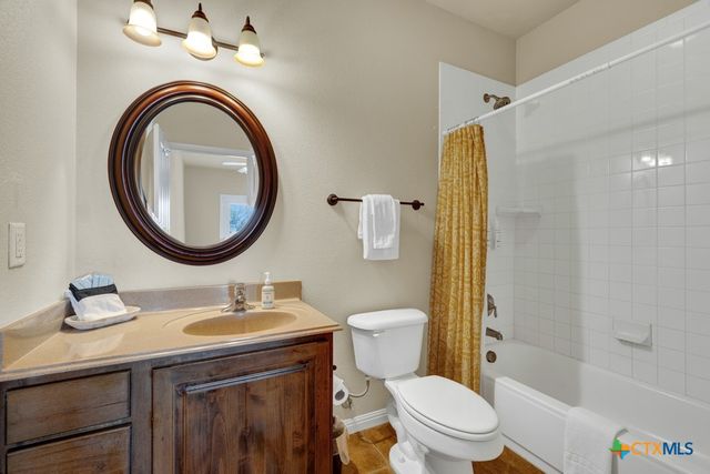 1247 Gruene Road 203, New Braunfels, TX 78130