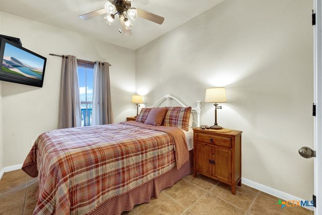 1247 Gruene Road 203, New Braunfels, TX 78130