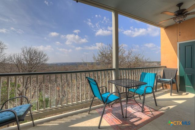 1247 Gruene Road 203, New Braunfels, TX 78130